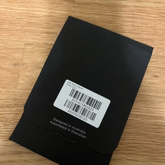 Matte Black Flexible Key and Card Holder - Picture 3 of 8